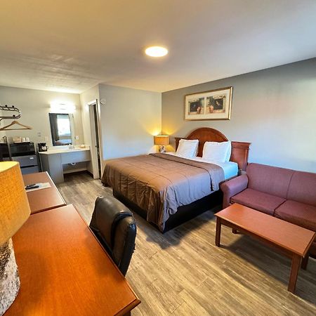 Ozark Inn & Suites Экстерьер фото