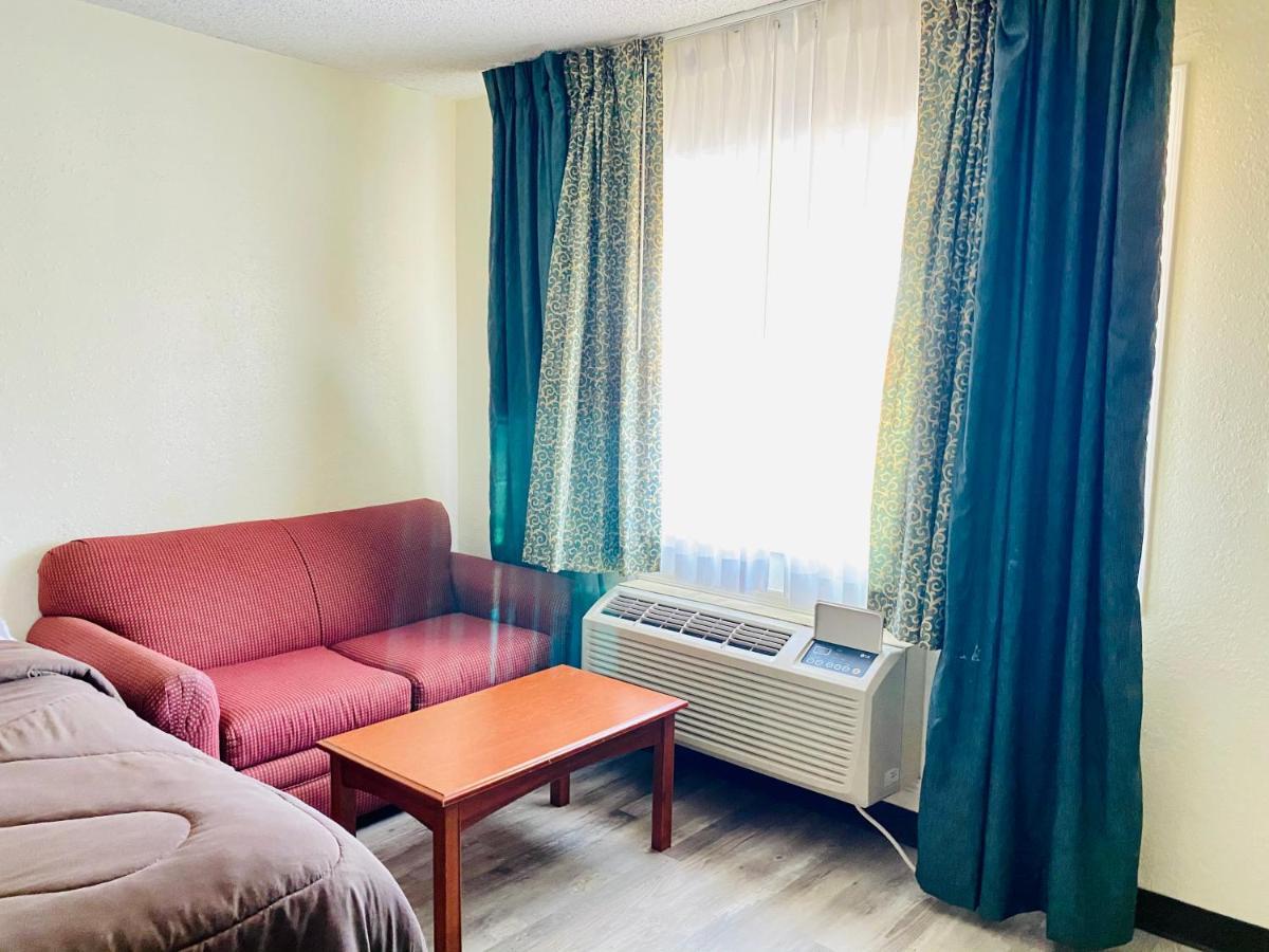Ozark Inn & Suites Экстерьер фото
