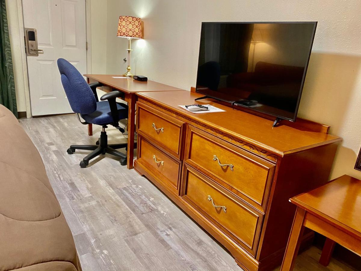 Ozark Inn & Suites Экстерьер фото