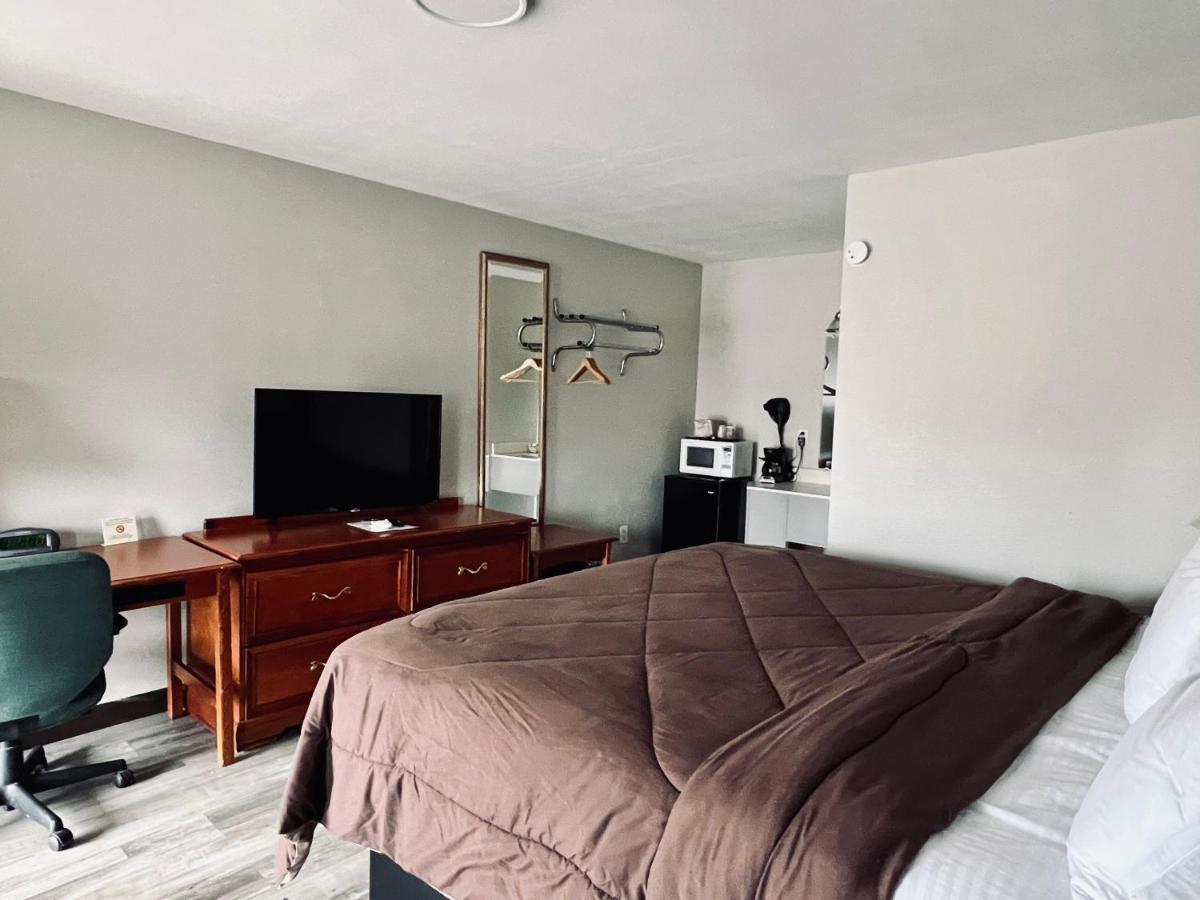 Ozark Inn & Suites Экстерьер фото