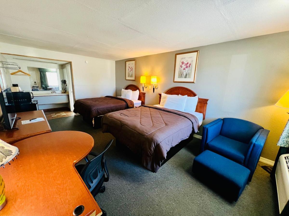 Ozark Inn & Suites Экстерьер фото