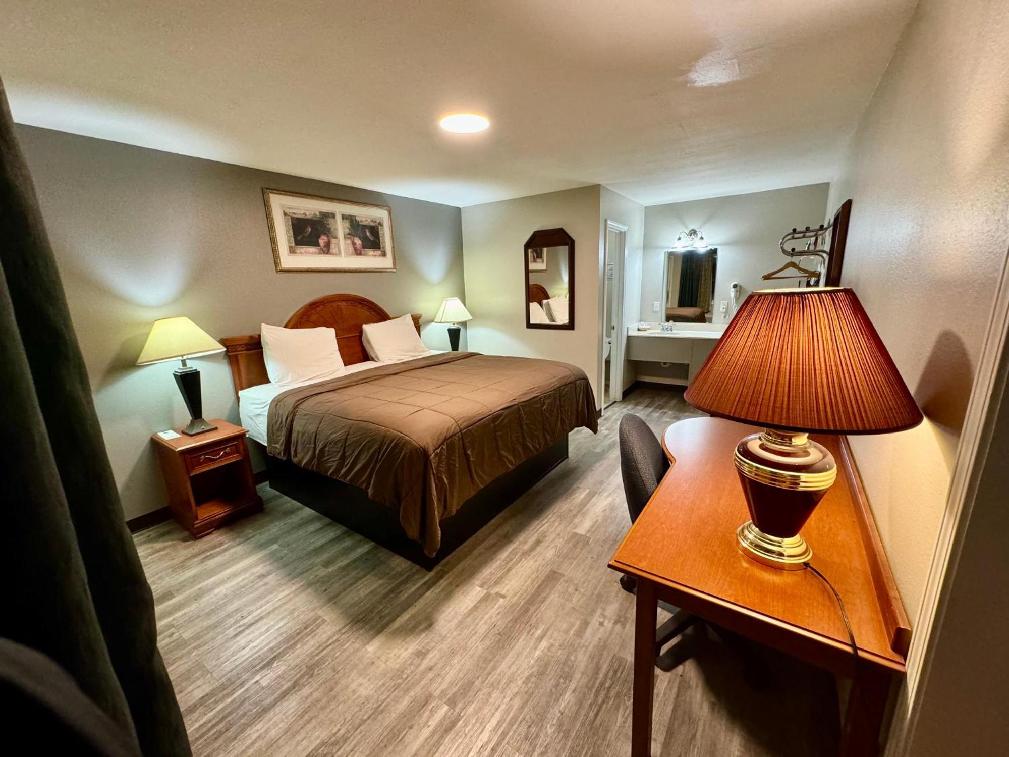 Ozark Inn & Suites Экстерьер фото