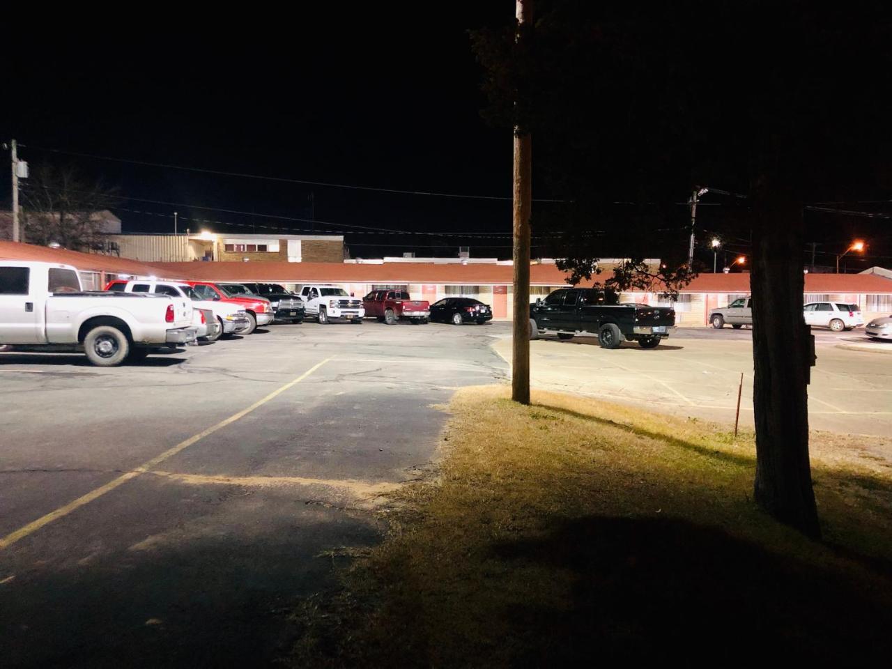 Ozark Inn & Suites Экстерьер фото