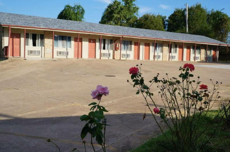 Ozark Inn & Suites Экстерьер фото