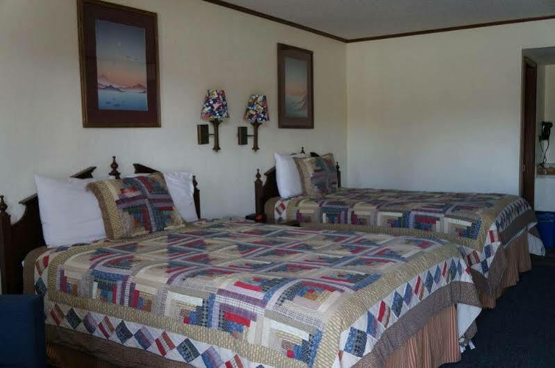 Ozark Inn & Suites Экстерьер фото